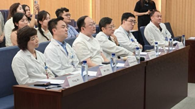 沪喀联动远程会诊，精准救治哈萨克斯坦罕见颅颌面畸形青少年