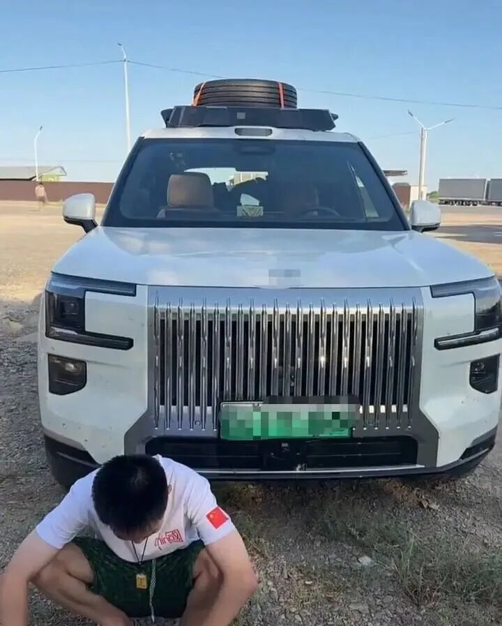 “花50万购新款SUV，自驾欧洲刚到哈萨克斯坦就被远程锁车”，到底谁才是车主？